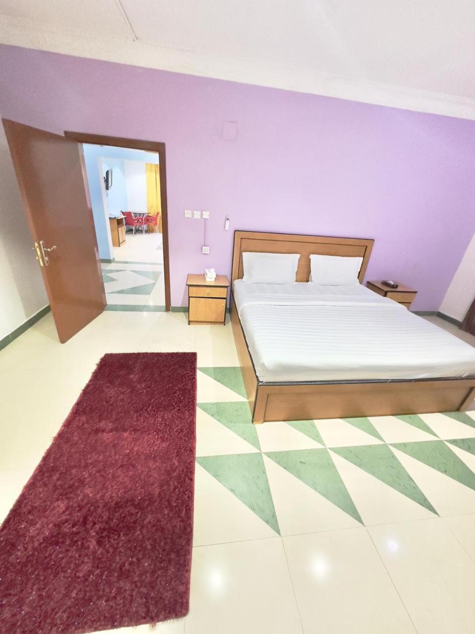 Golden Quba 1 Aparthotel Riyadh Ngoại thất bức ảnh